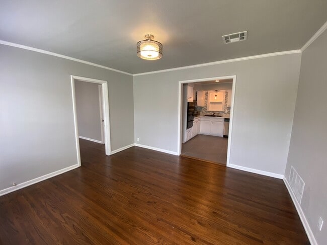 Photo - 4711 E 4th Pl