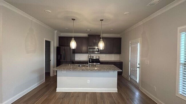 Photo - 4599 Silver Oak Dr SW