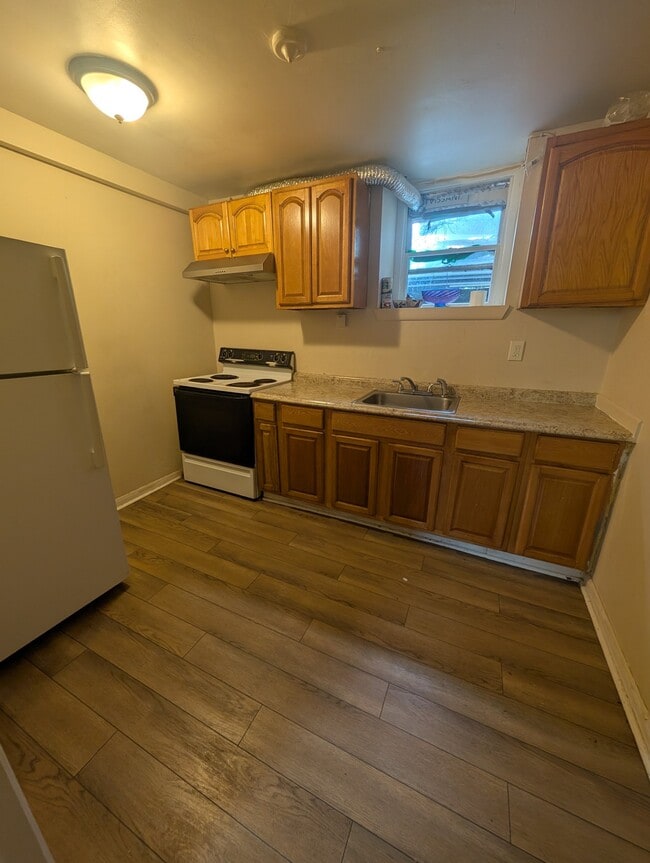 Building Photo - 45 West St Unit 2
