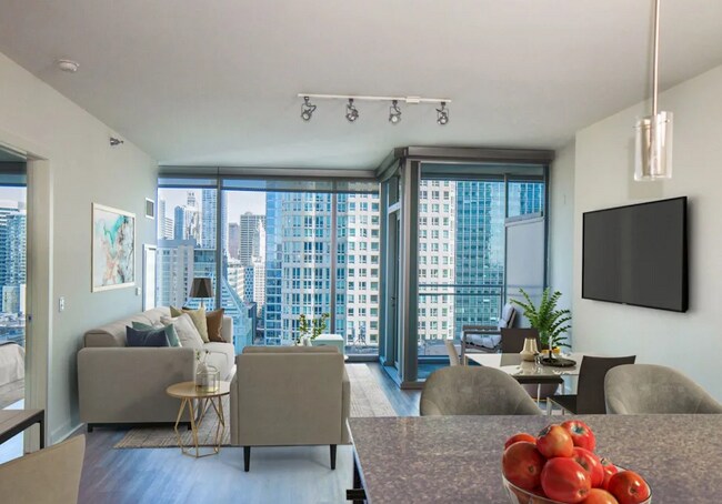 Photo - 439 N Wells St