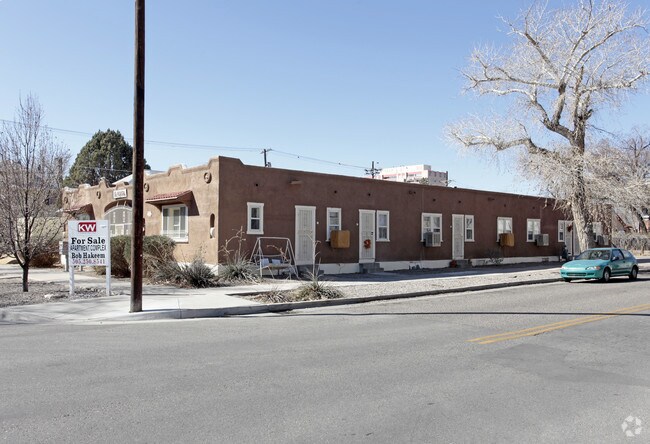 Primary Photo - El Portal