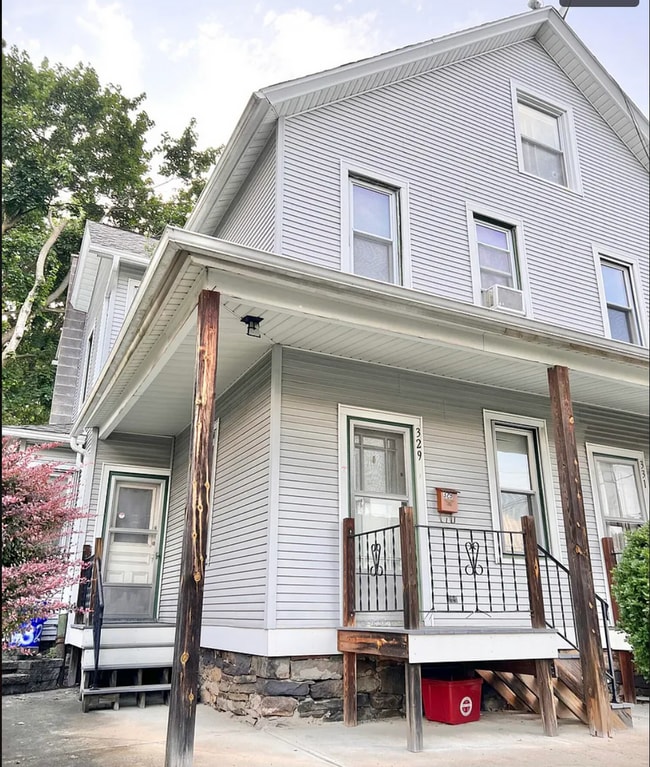 Photo - 329/331 N Lincoln Unit 329