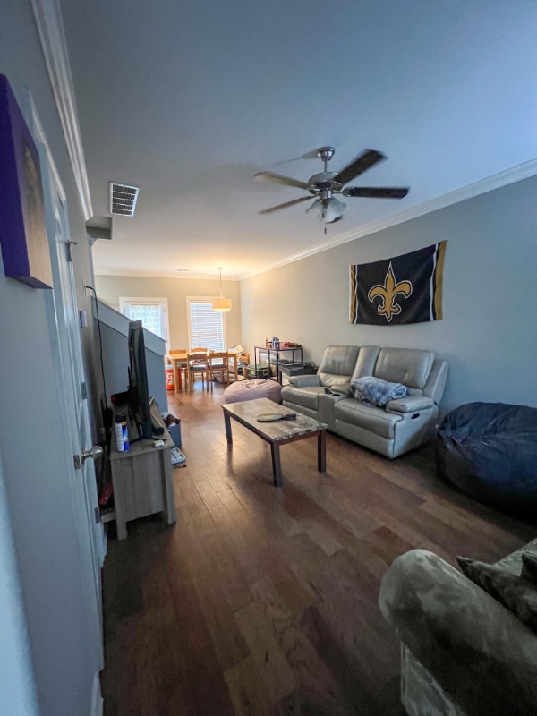 Photo - 412 Walker Cir