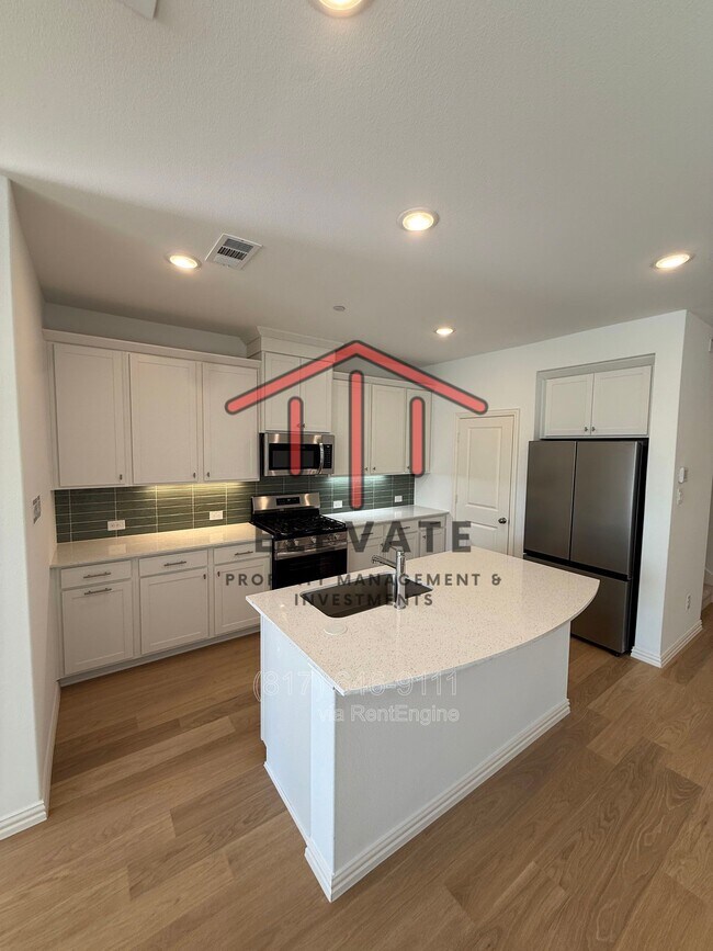 Photo - 724 4th St