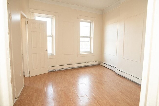 Building Photo - 637 Ocean Ave Unit 1