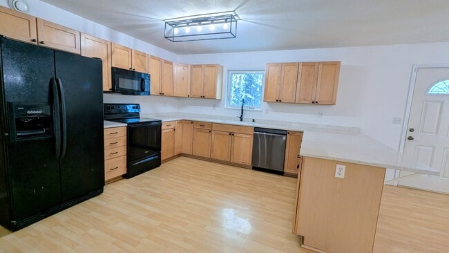 Photo - 3885 Sonoma Ave