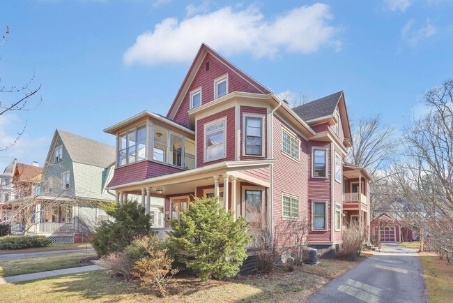 Photo - 65 Firglade Ave Unit 65 Firglade Avenue,  2