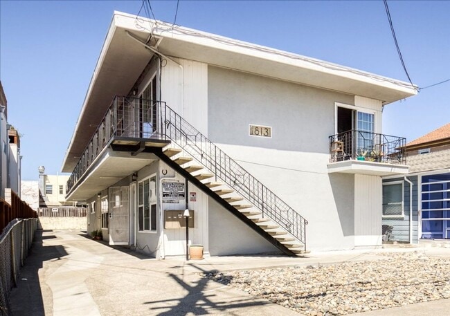 Photo - 1813 Unidad A