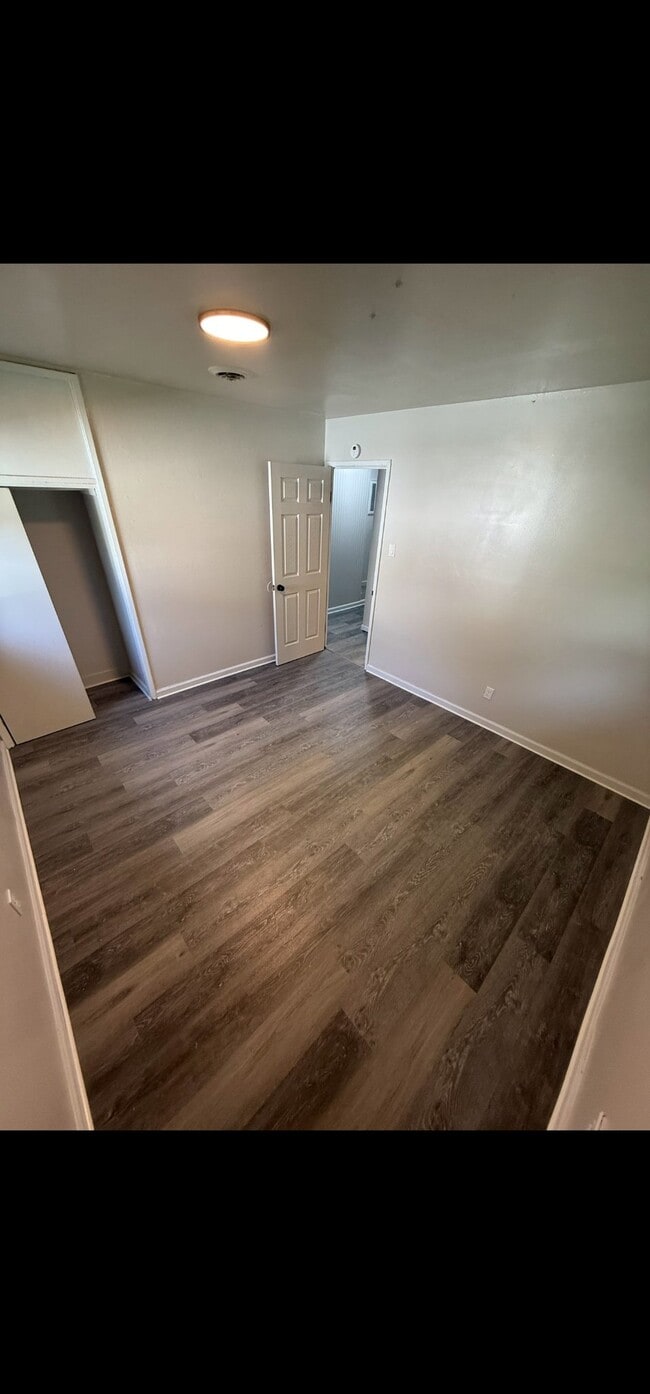 Photo - 28 E Adams Dr