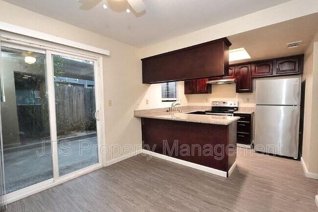 Photo - 5844 Alorn Ln