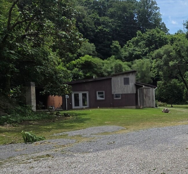 1 Bedroom / 1 Bath Studio Apt Kingsport TN - 1 Bedroom / 1 Bath Studio Apt Kingsport TN