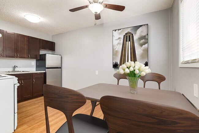 Photo - Michael Manor