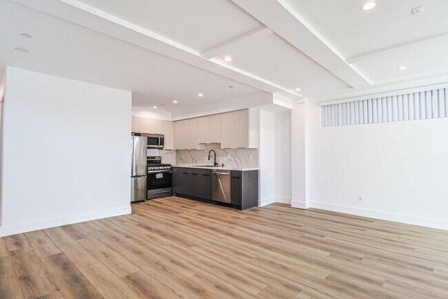 Photo - 1700 S Redondo Blvd Unit 1702