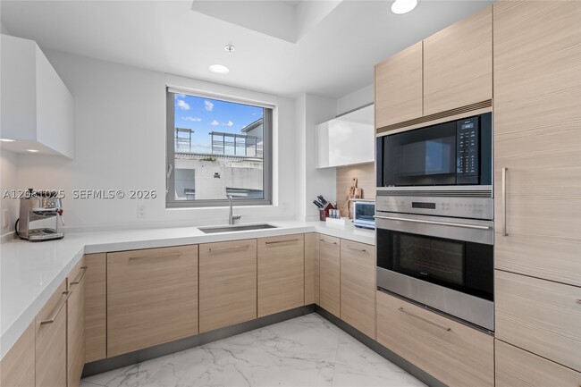 Photo - 17111 Biscayne Blvd Unit 402
