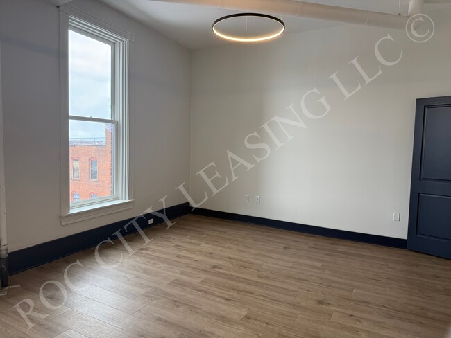 Photo - 151 St Paul St Unit 05 Series