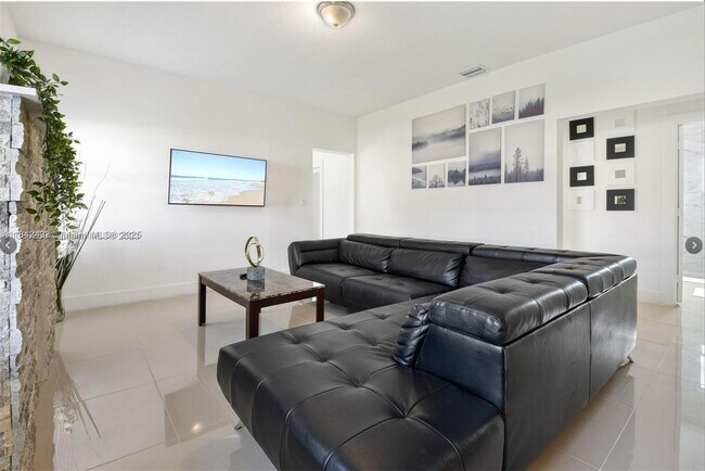 Photo - 4508 NW 1st Ave