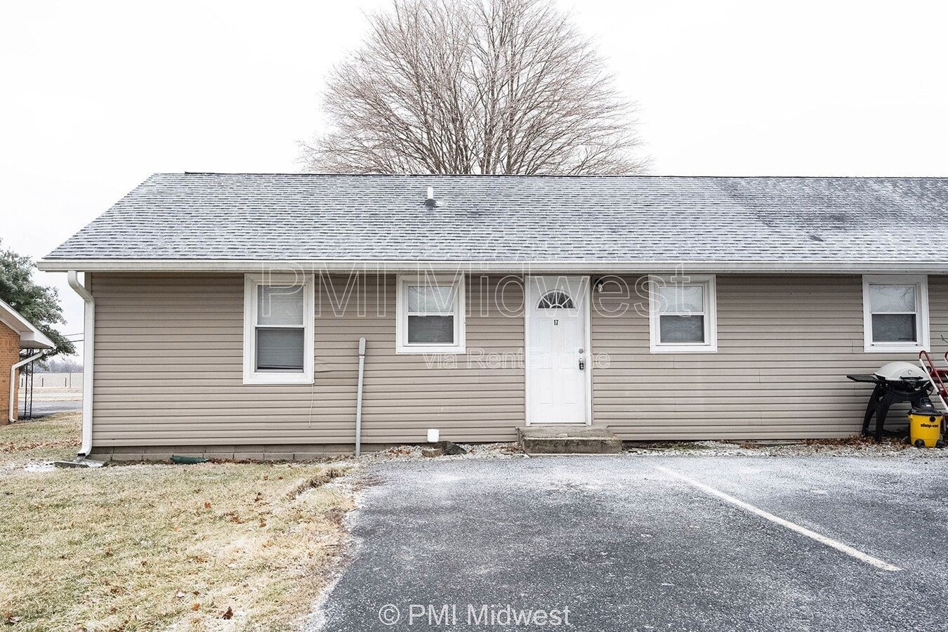 Photo - 4881 300W Unit 8