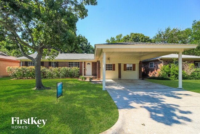 Photo - 7608 Oxley Dr House