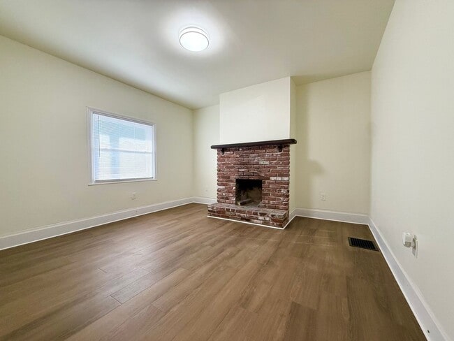 1705 Martha St