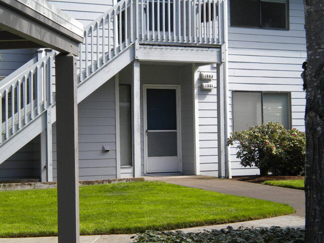 Building Photo - Good Pasture Island Condo