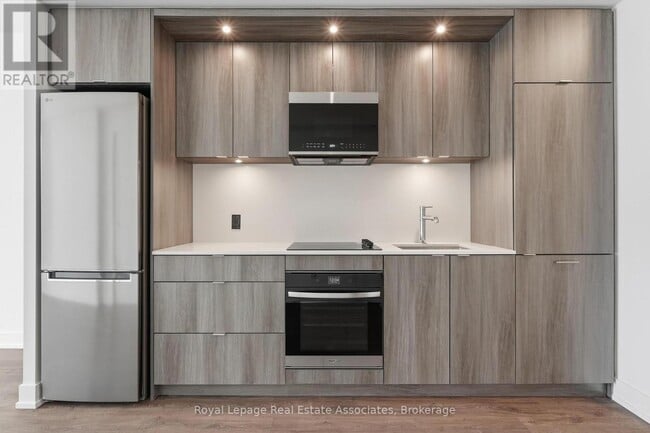 Photo - 25 Cordova Ave Unit 1006