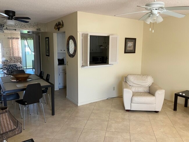 Photo - 100 Ventnor E