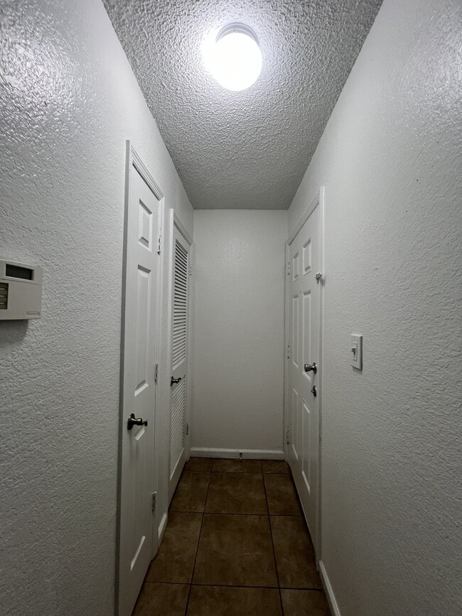 Photo - 138 Lewfield Cir