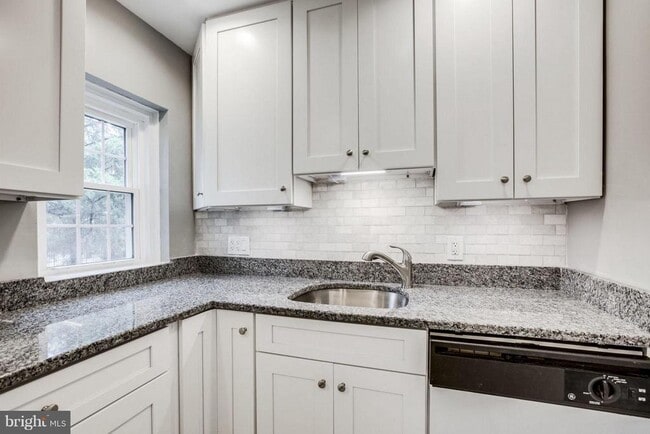Photo - 2983 S Columbus St Unit A1