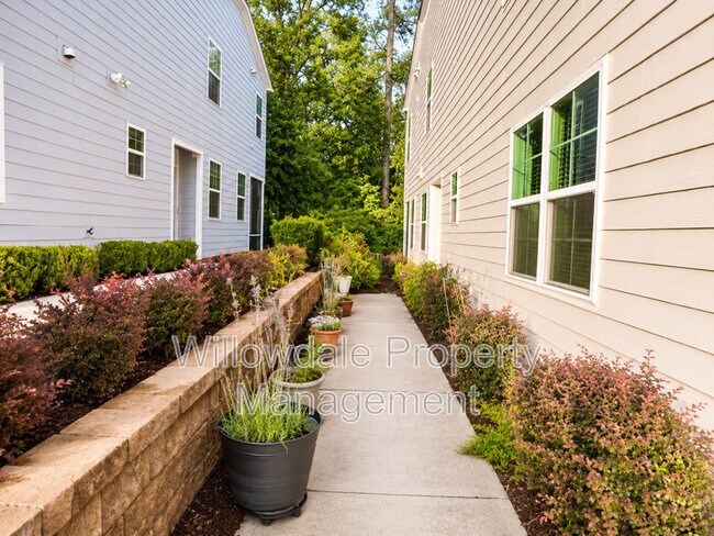 Photo - 203 Gremar Dr.