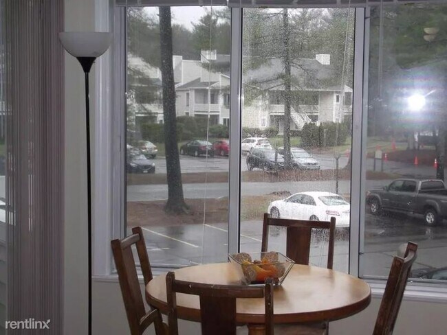 Photo - 2 br, 1 bath Condo - 750 Whittenton St