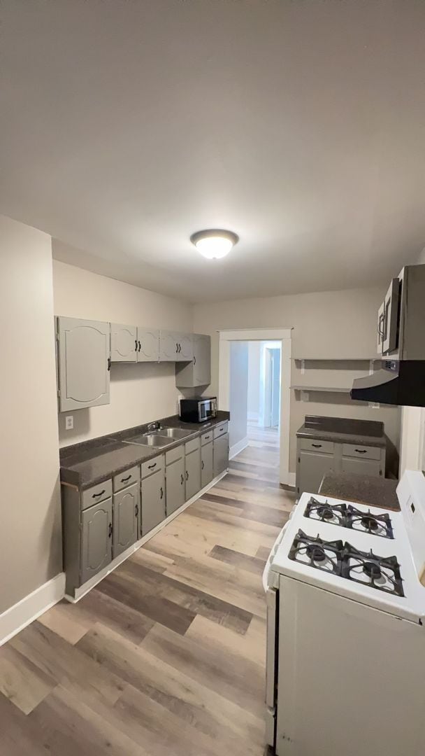 Photo - Newly Renovated 3 Bedroom 1 Bath | Open to Section 8 | Midtown - 1/2 OFF The First Month's Rent