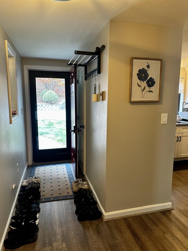 Photo - 22 Essex Grn Dr