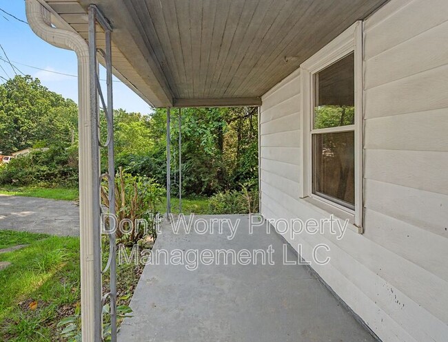 Photo - 4106 Lexwin Ave