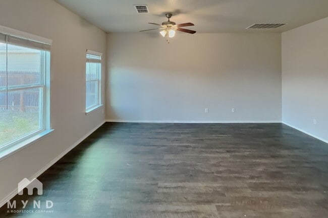 Photo - 7427 Twin Pine Ct