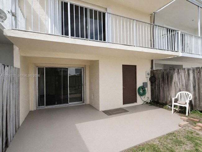 Photo - 932 W 80th Pl