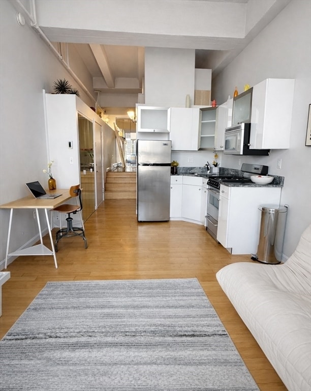 Photo - 12 Stoneholm St Unit 516