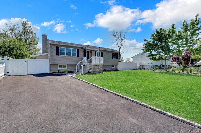 Photo - 3107 Gull Ave