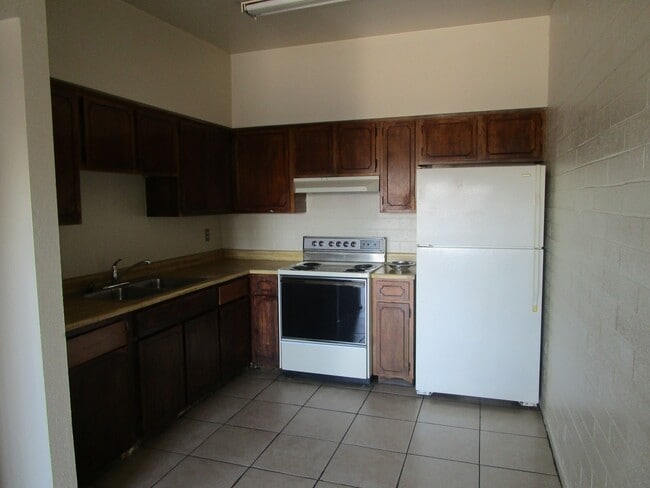 1325 W 3rd St Unidad 3