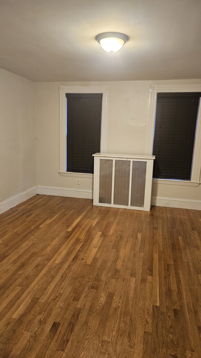 Photo - 376 Medford St Unidad 1
