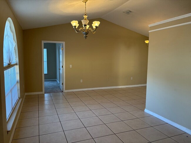 Photo - Beautiful 4 Bedroom, 2 Bath Split-Floor-Plan Home in Lakeside — Kissimmee, FL