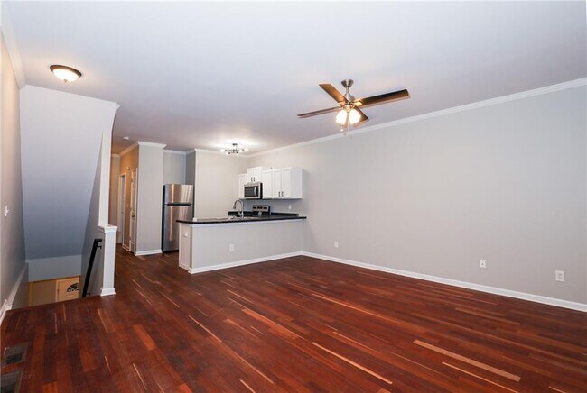 Photo - 2145 Hollywood Dr NW Unidad 2