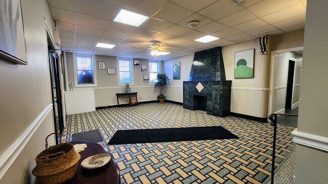 Photo - 4764 N Virginia Ave Unit 303