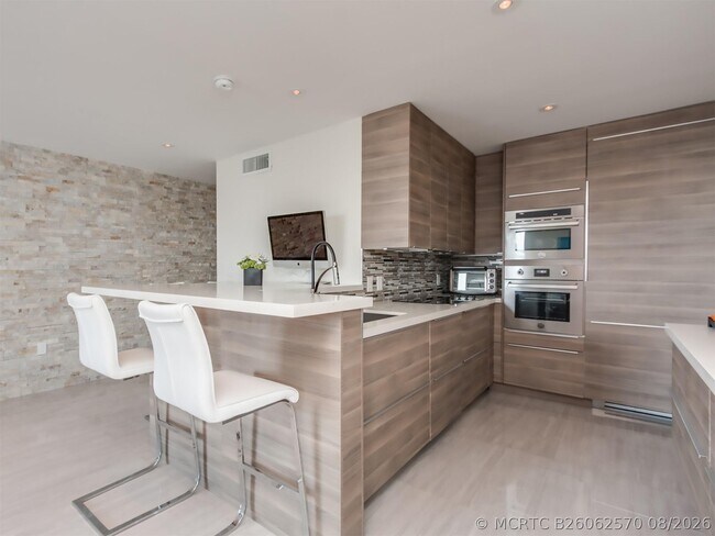 888 Intracoastal Dr Unit 10E
