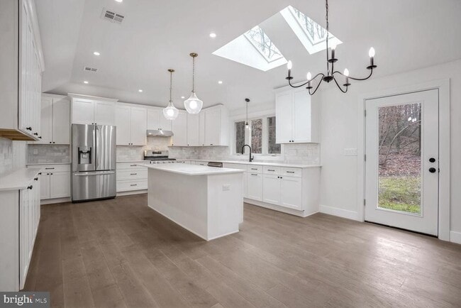 Photo - 358 Cherry Valley Rd