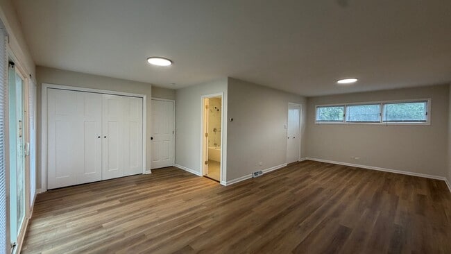 Photo - 219 N Park Dr