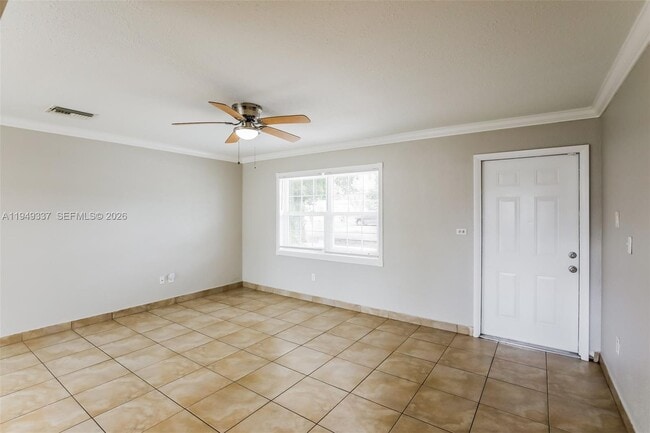 Photo - 240 N 69th Way