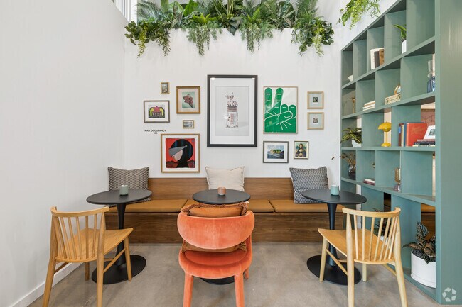 Clubhouse Lounge & Gathering Space