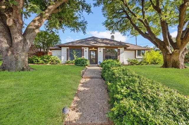 Photo - 2000 E Branch Hollow Dr