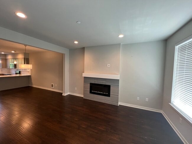 14913 48th Ave W