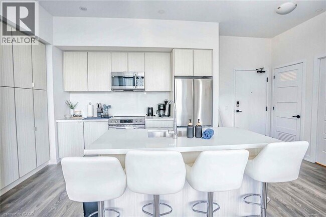 Photo - 415 Sea Ray Ave Unité 403